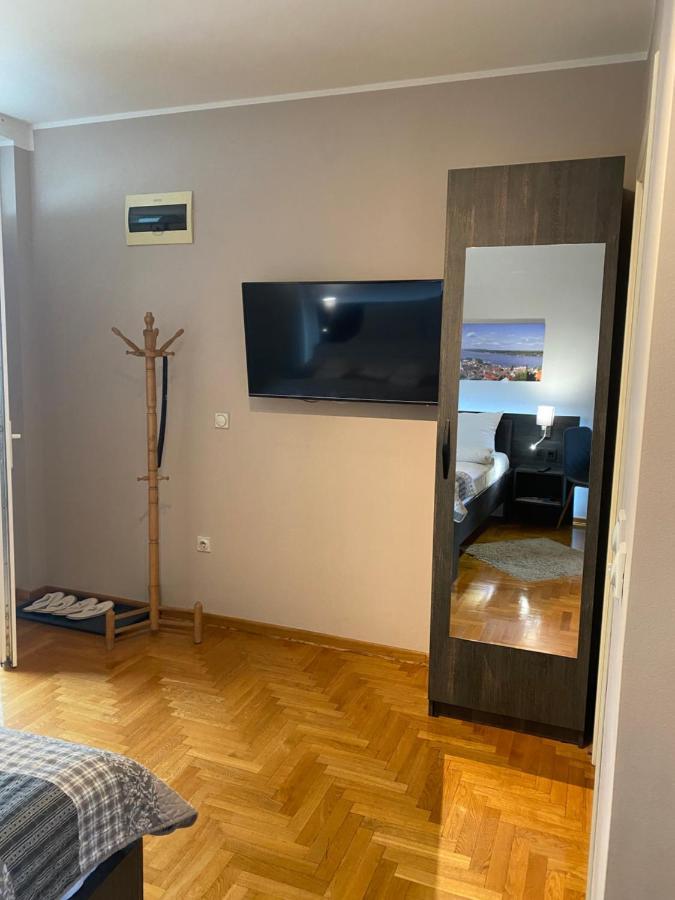 Aleksei Apartmani Белград Экстерьер фото